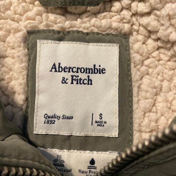 Small Abercrombie & Fitch coat - Picture 5 of 11